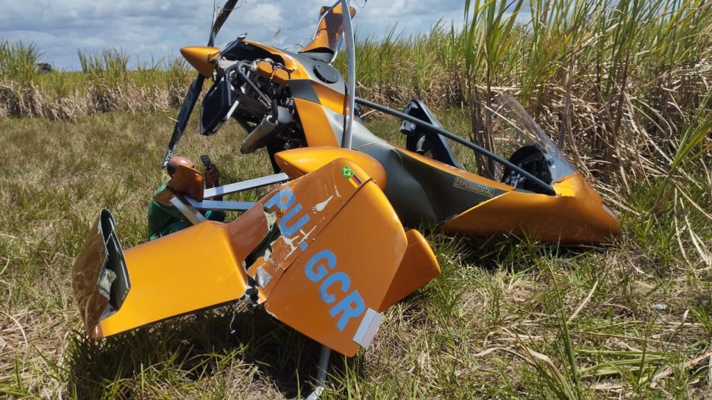 aeronave-realiza-pouso-forcado-em-canavial-de-santa-rita