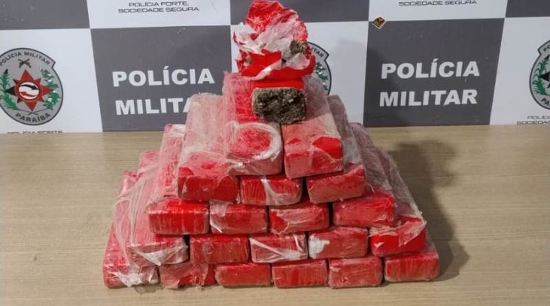 operacao-apreende-20-kg-de-maconha-enterrada-em-balde-em-comunidade-de-joao-pessoa