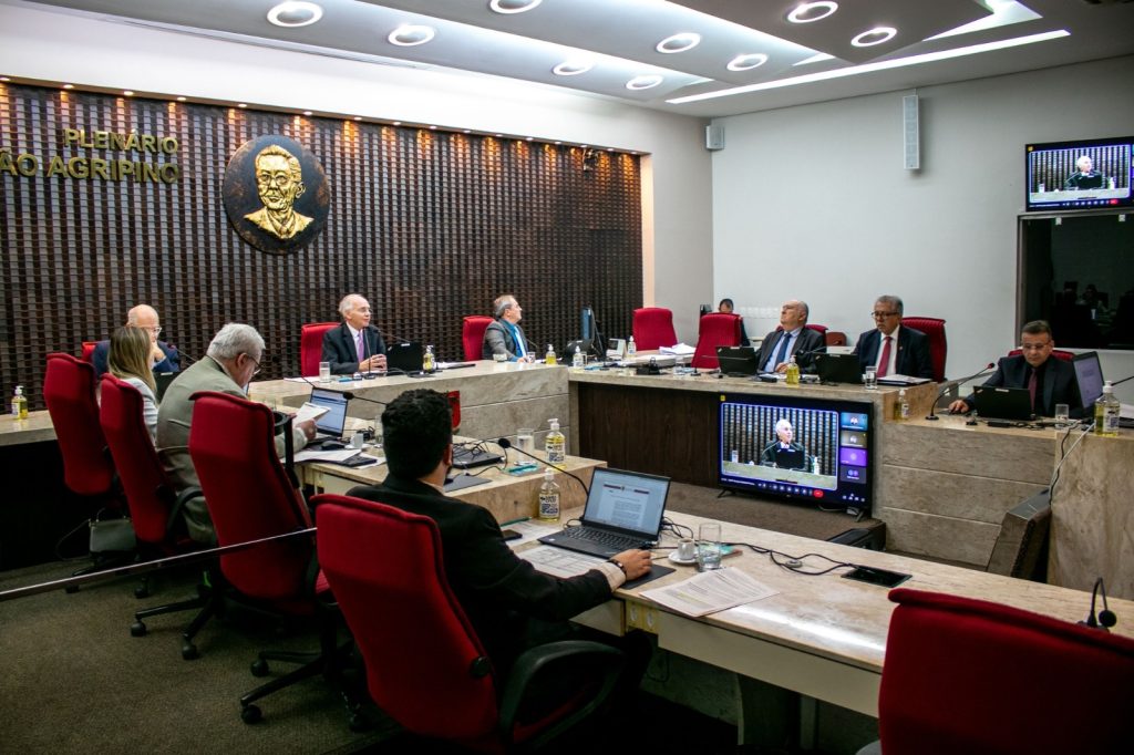 tce-identifica-180-municipios-extrapolando-limite-de-contratacoes-temporarias-na-paraiba