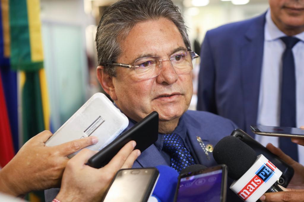 adriano-galdino-reafirma-permanencia-na-base-de-joao-e-avalia-saida-de-cicero