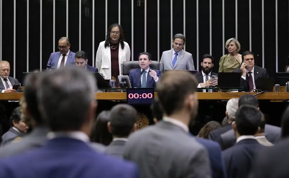 camara-aprova-urgencia-para-projeto-que-anistia-golpistas;-veja-votos-da-pb