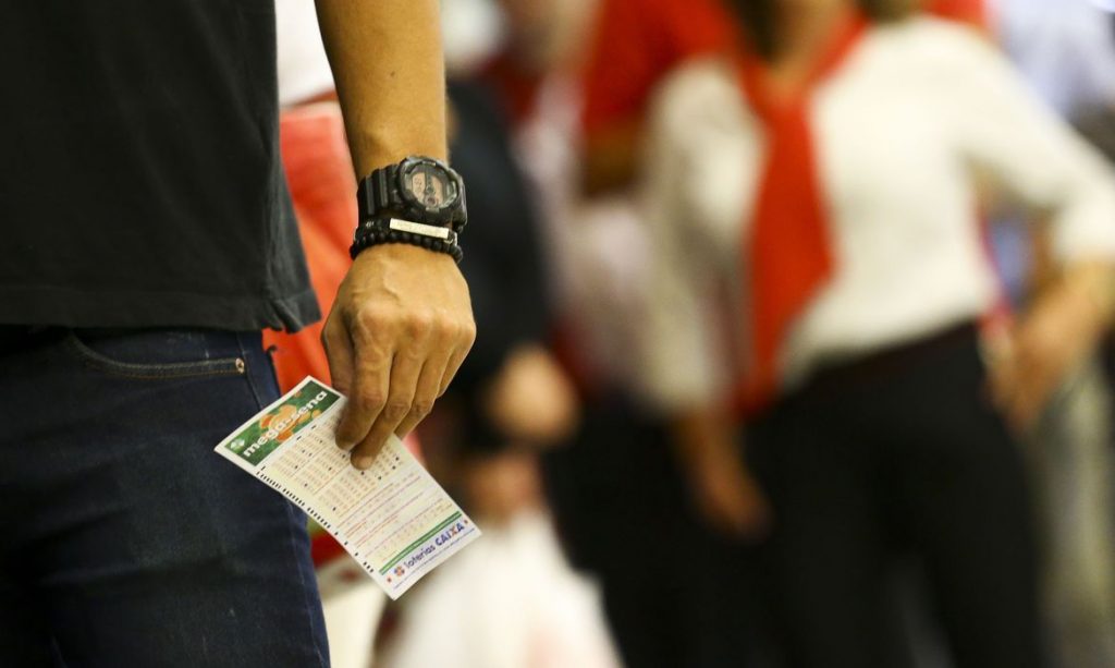 premio-da-mega-sena-acumula-e-pode-chegar-a-r$-76-milhoes-no-proximo-sorteio