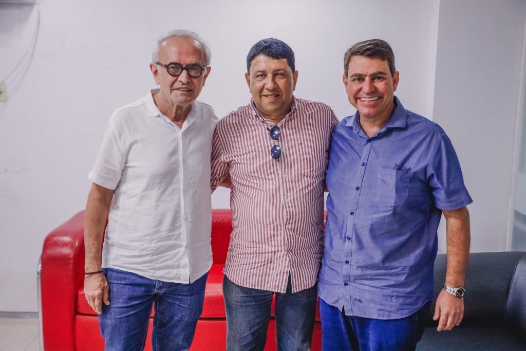 cicero-lucena-amplia-apoios-com-presidente-do-solidariedade-em-caldas-brandao