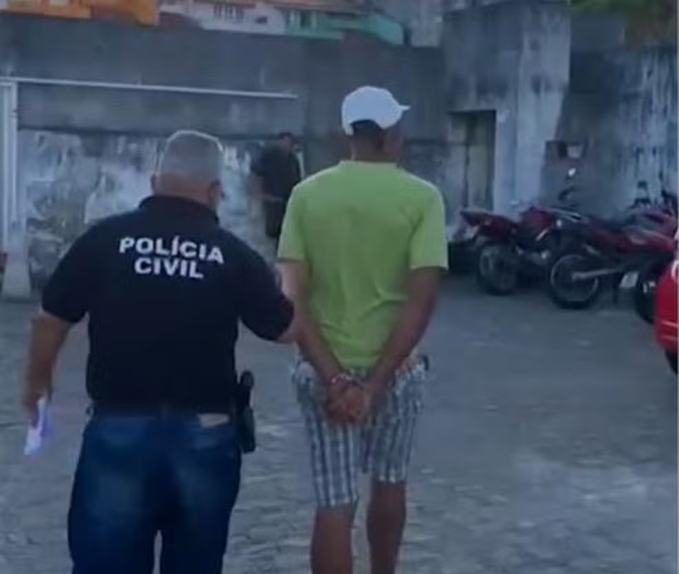 homem-e-preso-apos-invadir-delegacia-e-roubar-espingarda,-na-paraiba