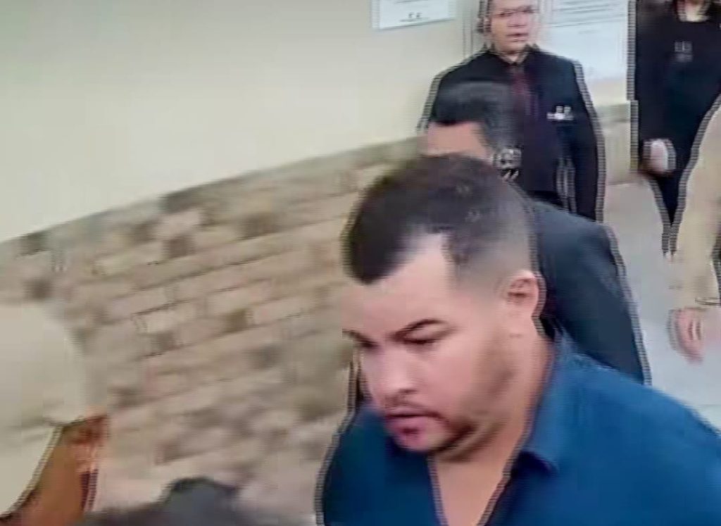 video:-homem-e-preso-apos-agredir-mulher-dentro-da-ph,-em-joao-pessoa