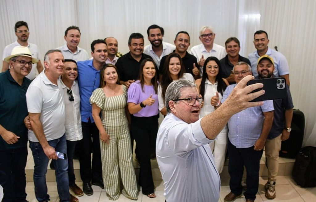 prefeitos-do-curimatau-paraibano-declaram-apoio-a-joao-azevedo-para-o-senado