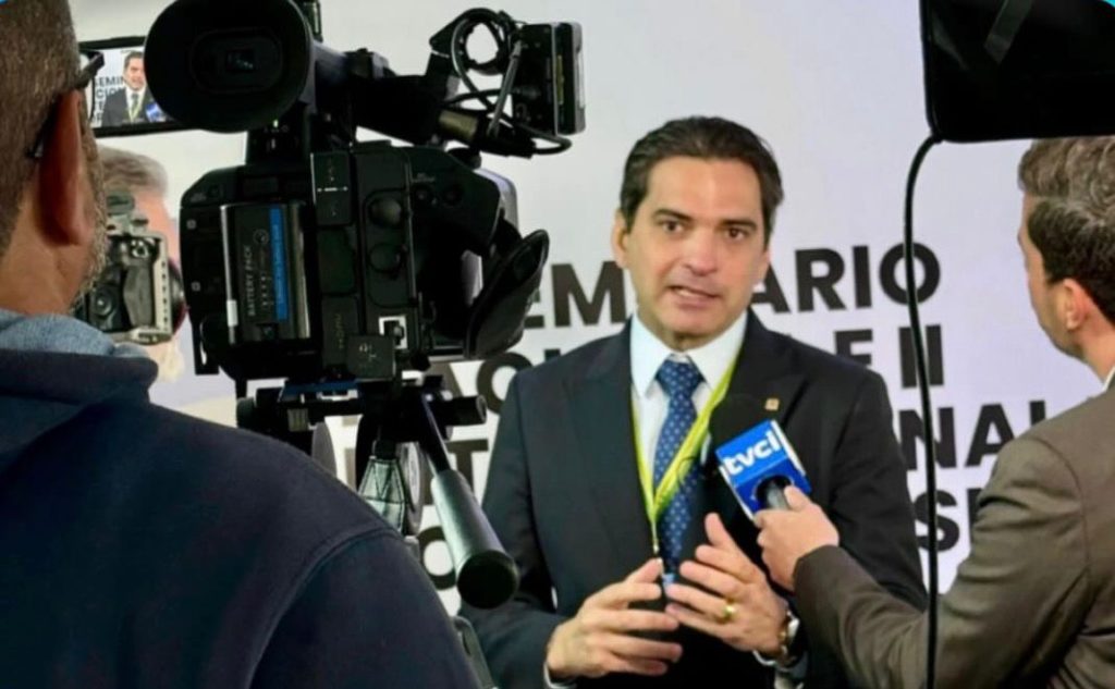 senado-aprova-projeto-de-murilo-galdino-que-proibe-desconto-na-folha-de-aposentados-do-inss