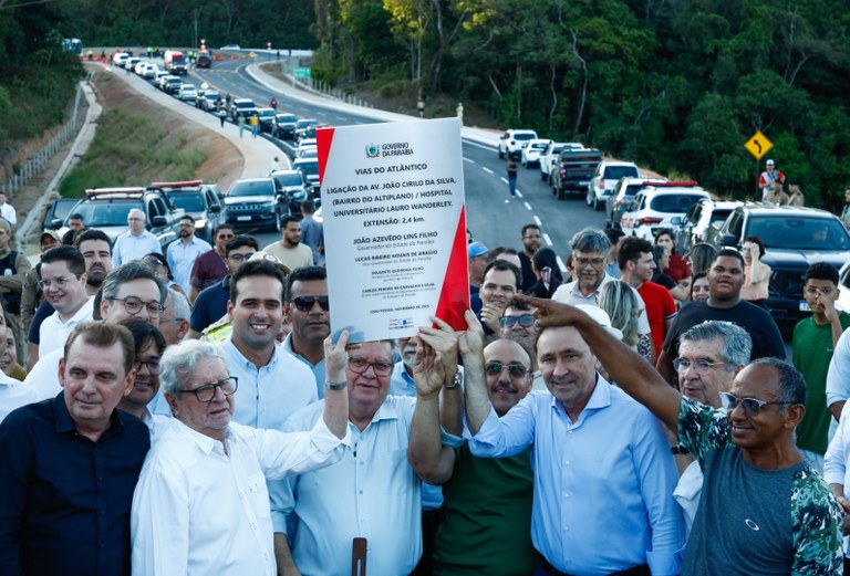 joao-inaugura-via-que-liga-altiplano-ao-hu-e-destaca-mais-uma-obra-de-mobilidade-em-jp