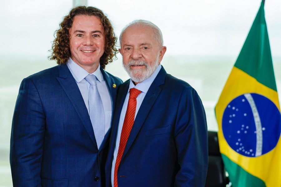 apos-indicacao-de-messias,-alcolumbre-leva-a-voto-projeto-de-veneziano-que-contraria-o-governo-lula