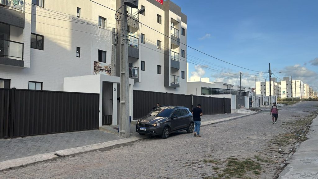 pai-e-filho-sao-presos-por-aplicar-golpes-de-estelionato-no-ramo-imobiliario,-na-pb