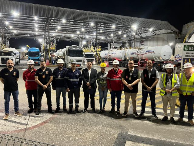 caminhoes-com-gasolina-adulterada-sao-apreendidos-em-joao-pessoa