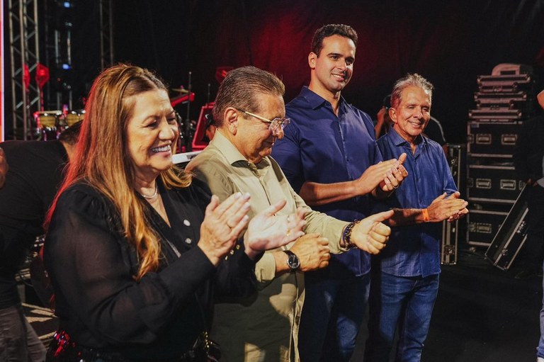 lucas-ribeiro-celebra-aniversario-de-pocinhos-e-destaca-investimentos-do-governo-da-pb