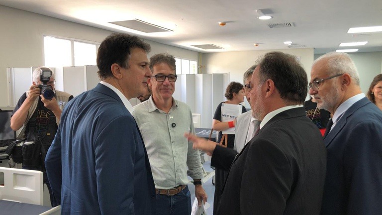 ministro-inaugura-uti-adulto-e-reforma-da-ala-pediatrica-e-oncopediatrica-do-hu-da-ufcg