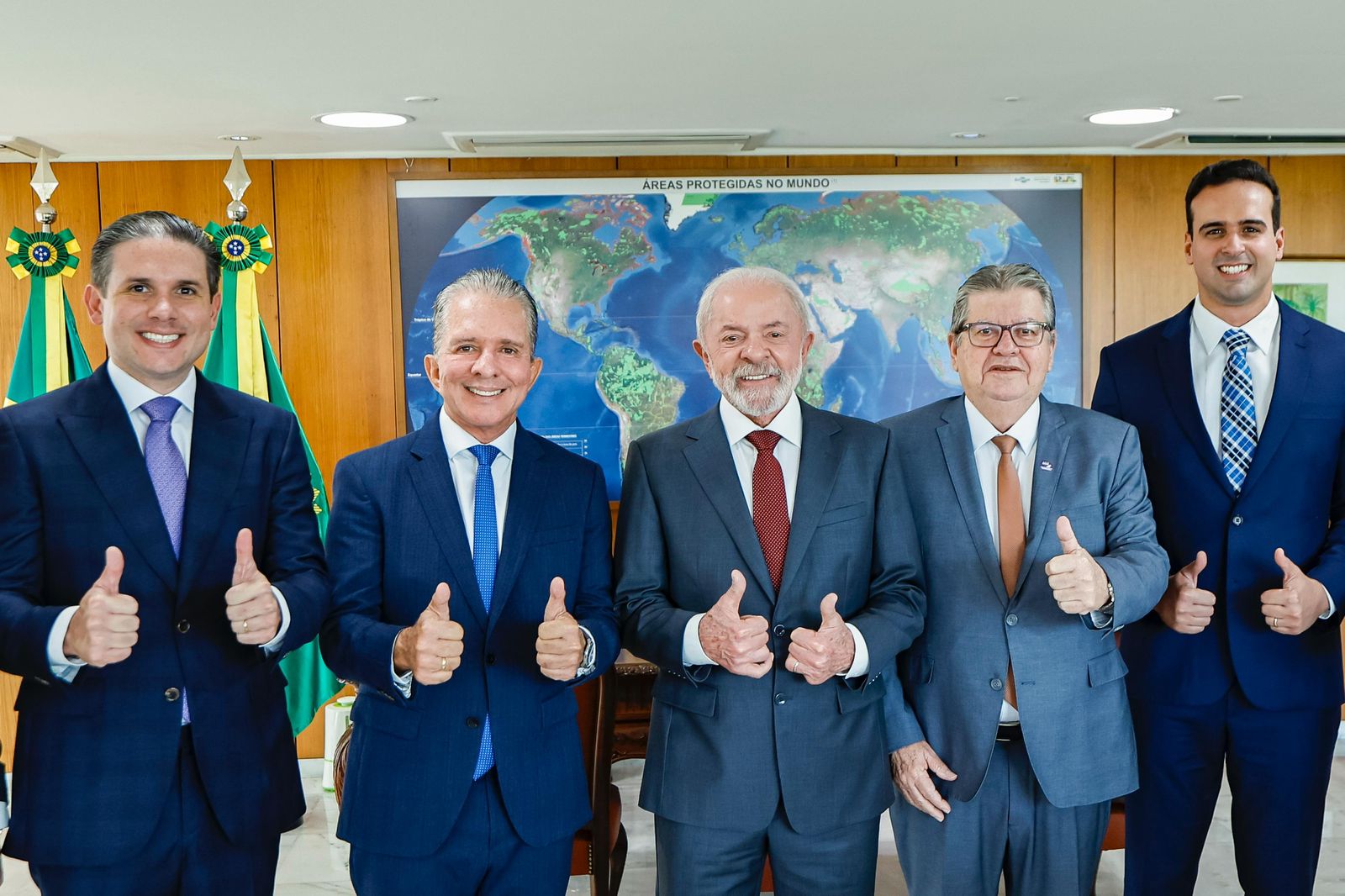 joao-azevedo,-lucas-ribeiro-e-nabor-wanderley-se-encontram-com-lula-em-brasilia