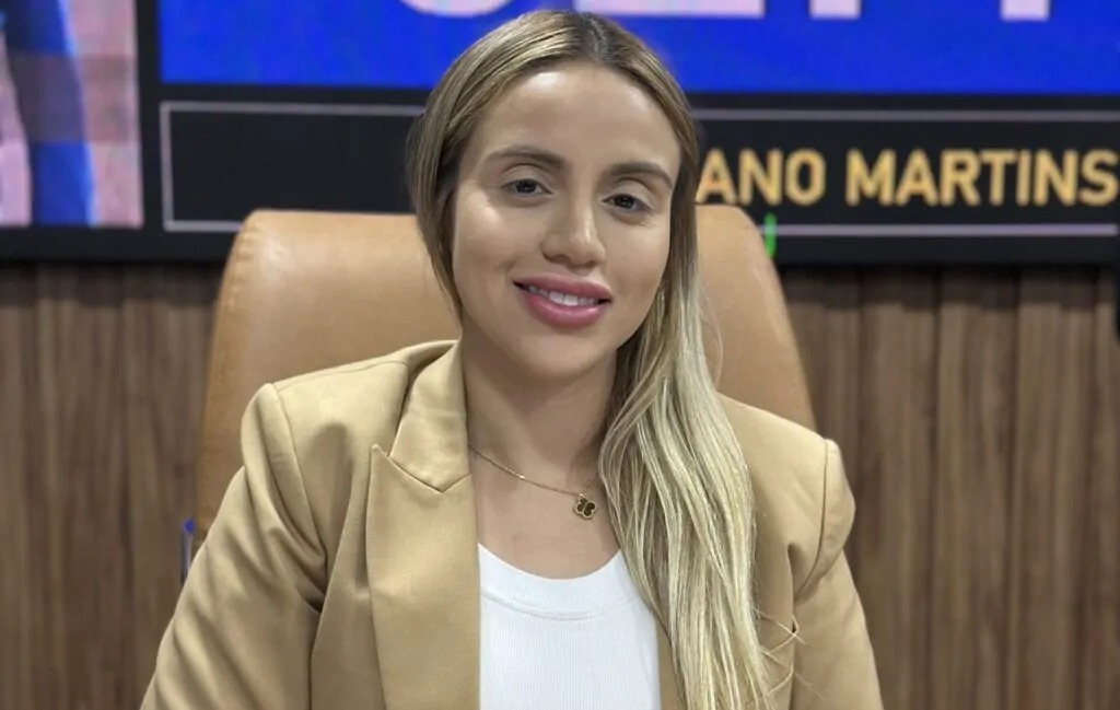 jays-de-nita-assume-presidencia-da-camara-de-bayeux-apos-morte-de-adriano-martins