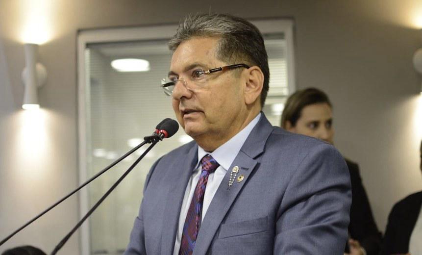 adriano-galdino-critica-acao-militar-dos-eua-na-venezuela-e-alerta-para-risco-ao-direito-internacional