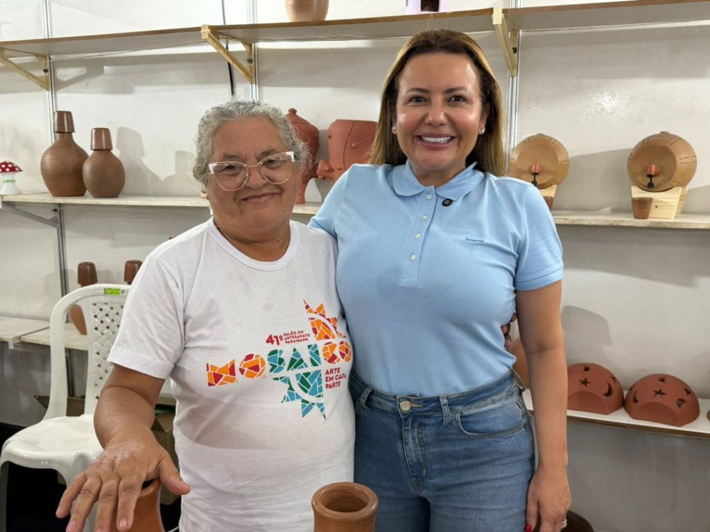 tacyana-visita-salao-do-artesanato-e-destaca-apoio-aos-artesaos-de-bayeux