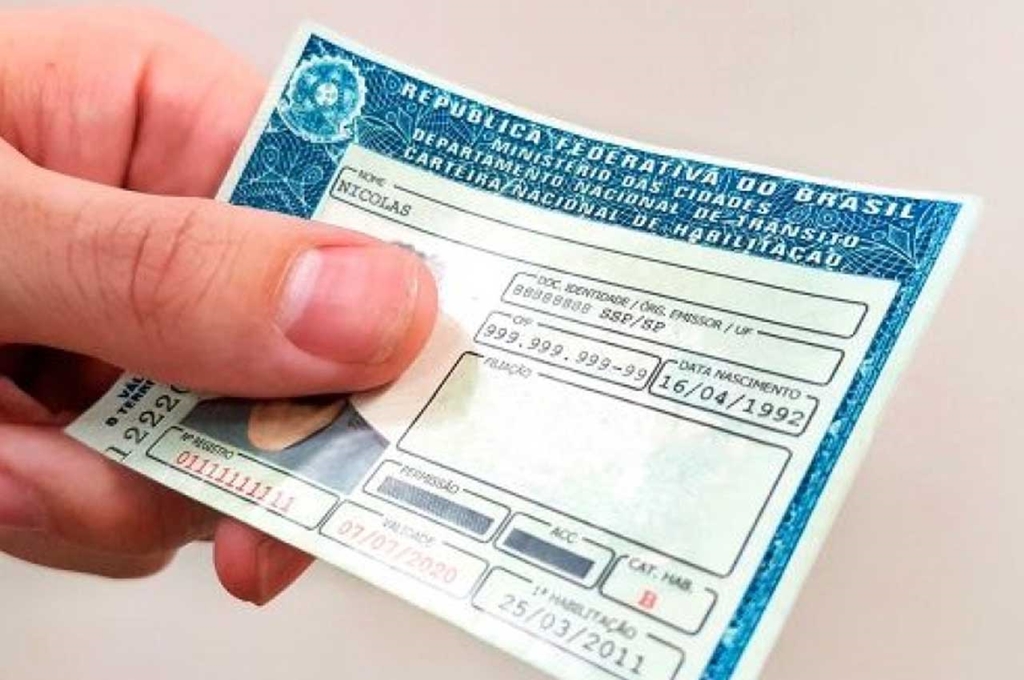 renovacao-automatica-de-cnh-beneficia-300-mil-na-primeira-semana