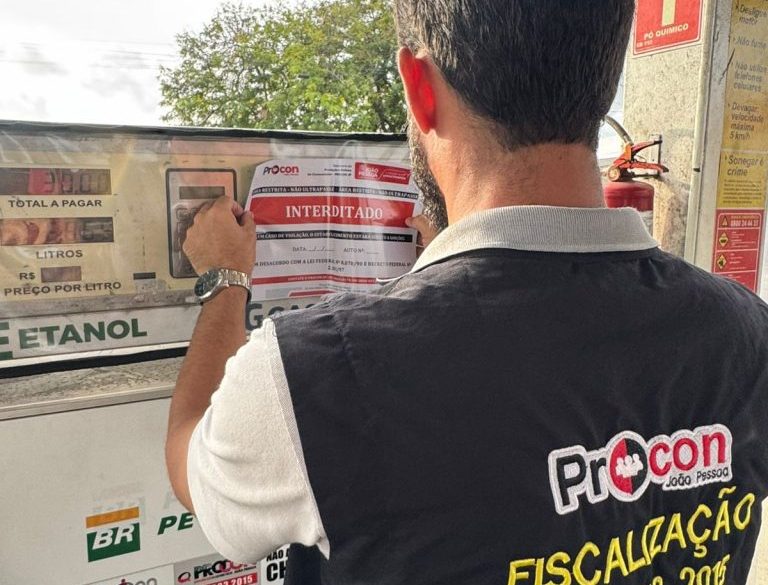 bomba-em-posto-de-combustivel-e-interditada-por-possivel-irregularidade,-em-jp