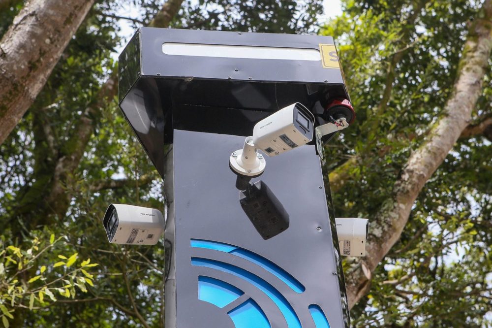 faccoes-teriam-vandalizado-cameras-do-smart-city-joao-pessoa,-diz-secretario