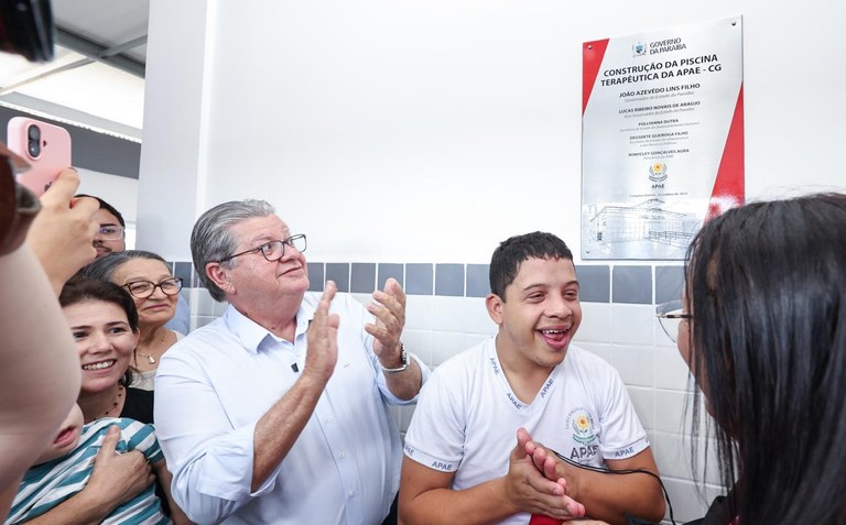em-campina-grande:-joao-azevedo-entrega-piscina-terapeutica-da-apae