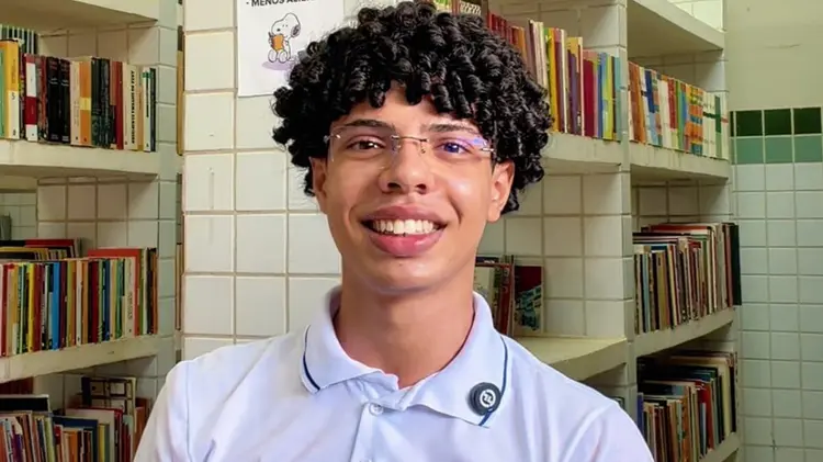 jovem-quilombola-da-rede-estadual-da-pb-e-aprovado-em-medicina-na-ufcg