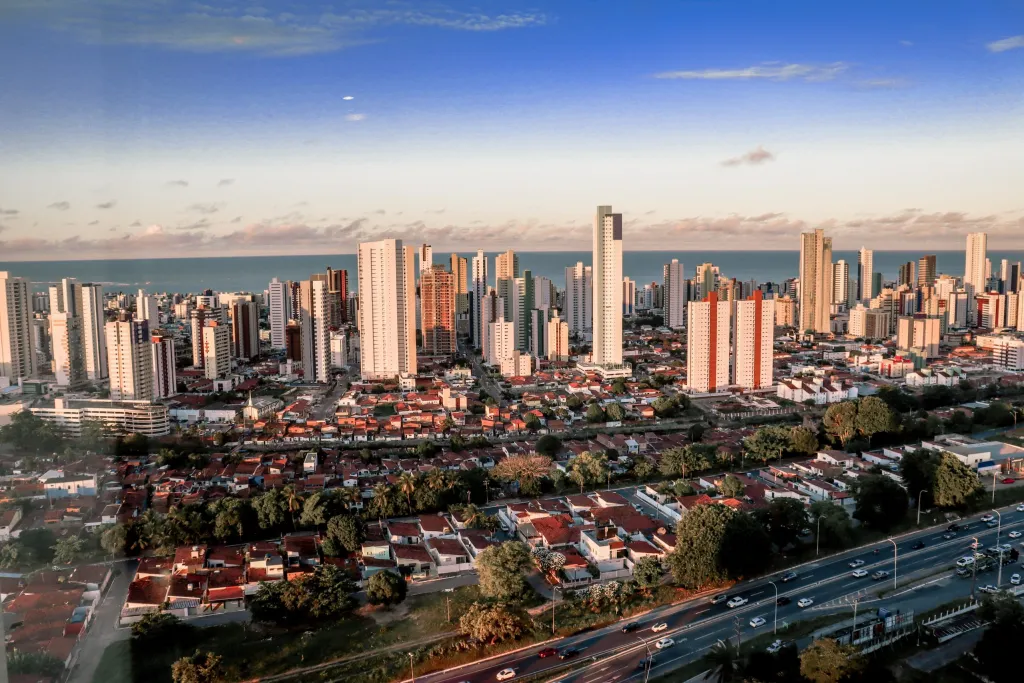 lei-do-gabarito:-mp-rebate-prefeitura-no-stf-e-aponta-riscos-a-orla-de-joao-pessoa