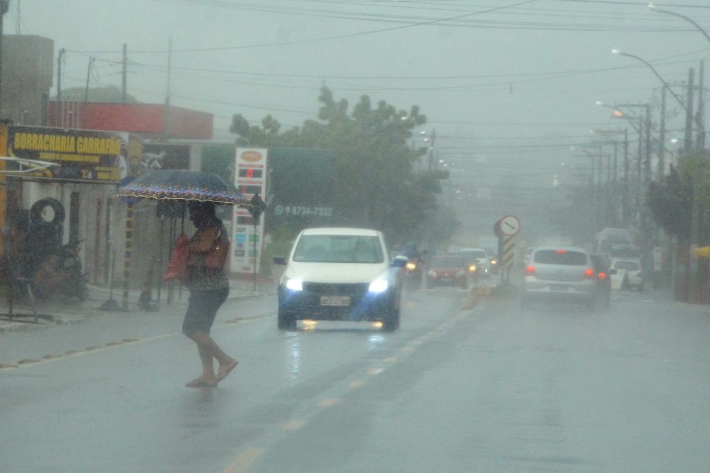 mais-de-70-cidades-da-pb-estao-em-atencao-para-chuvas-intensas;-tres-estao-sob-alerta-laranja