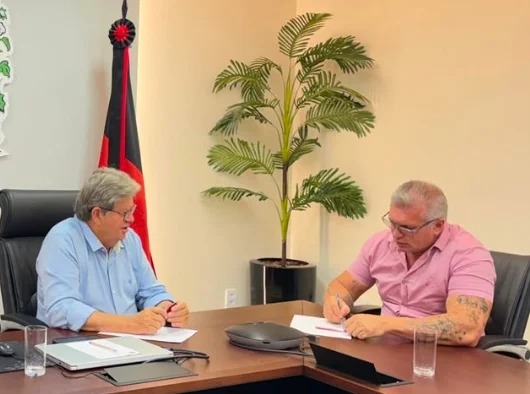 julian-lemos-nega-filiacao-ao-psb-e-reforca-apoio-a-candidatura-de-joao-ao-senado