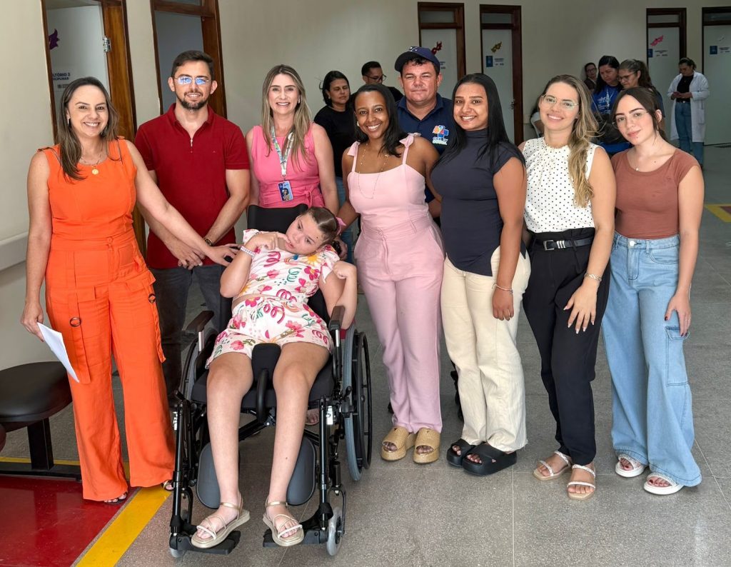 estado-fortalece-assistencia-a-pcds-com-entrega-de-cadeiras-de-rodas-no-sertao