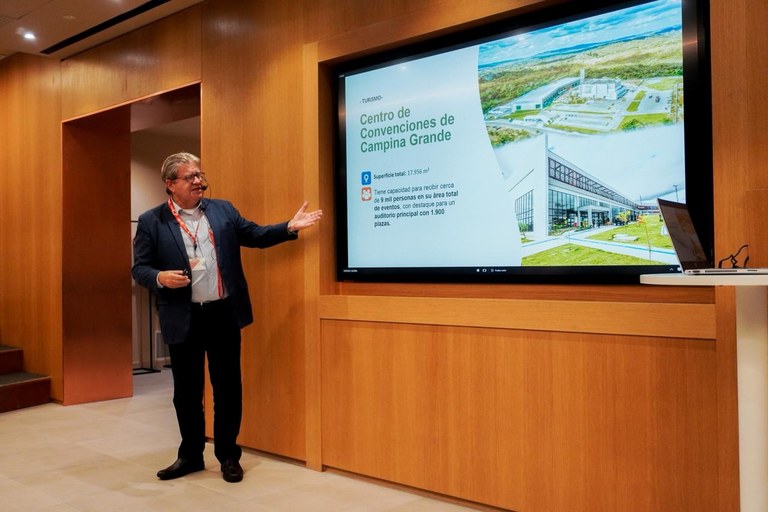 joao-azevedo-apresenta-potencial-da-pb-durante-agenda-em-barcelona