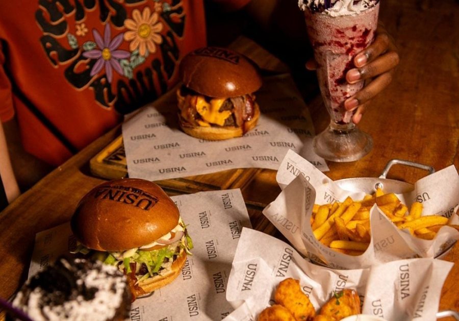 usina-steak-burger-aposta-em-sabores-marcantes-e-clima-descontraido-no-ville-des-plantes