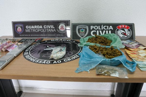 operacao-prende-suspeitos-e-desobstrui-vias-na-comunidade-riachinho,-em-joao-pessoa