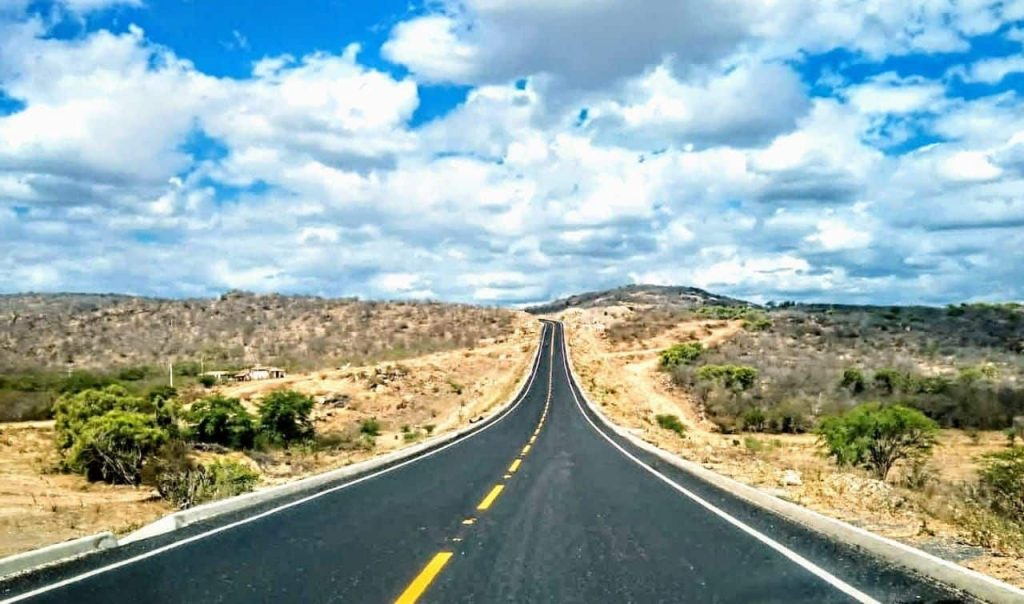 joao-azevedo-anuncia-pacote-de-r$-726-milhoes-para-estradas-e-seguranca-hidrica