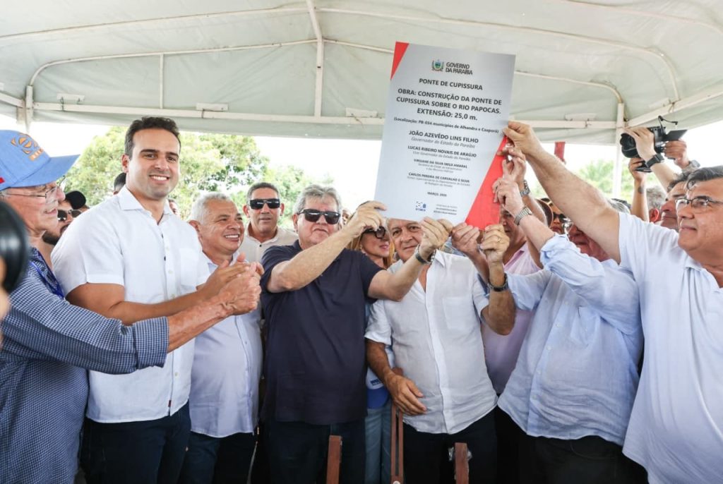 joao-azevedo-entrega-obras-de-mobilidade-no-valor-de-r$-30,1-milhoes-no-litoral-sul-e-reafirma-compromisso-com-a-regiao