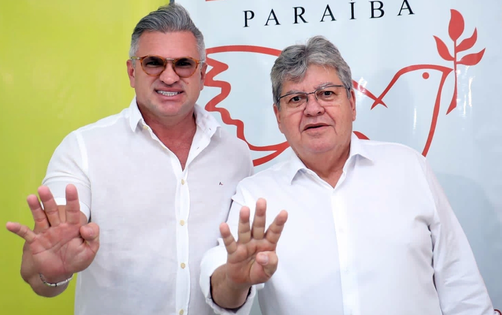 ex-aliado-de-bolsonaro-admite-filiacao-ao-psb-na-pb:-“com-o-pe-dentro”