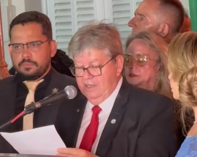 com-discurso-sobre-continuidade-e-uniao,-joao-azevedo-se-despede-do-governo-da-pb