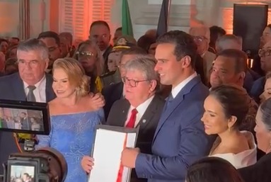 joao-azevedo-transmite-cargo-de-governador-da-paraiba-a-lucas-ribeiro;-assista