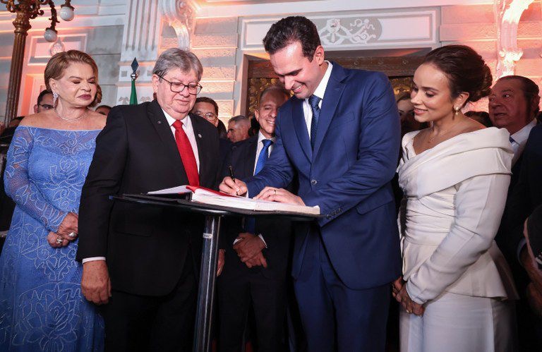 lucas-confirma-cel.-ronildo-na-pm-e-nomeia-novo-procurador-geral-do-estado