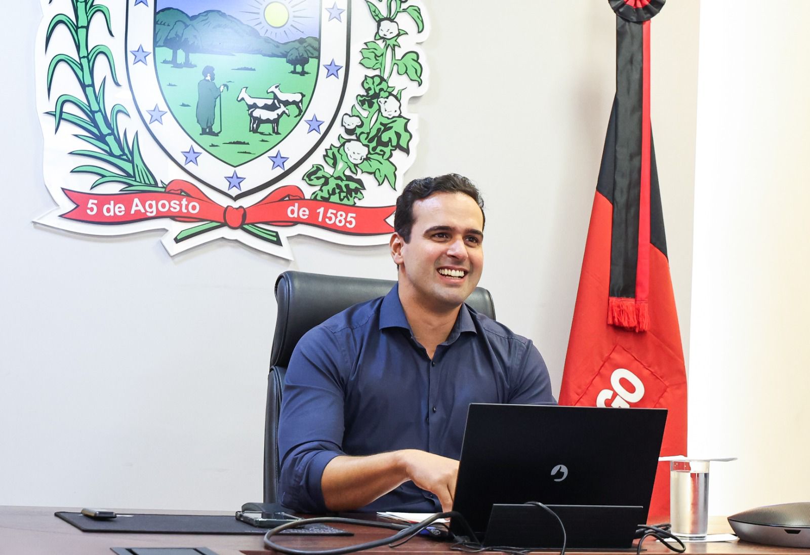 lucas-ribeiro-articula-instalacao-de-mais-duas-unidades-da-aec-na-pb-e-impulsiona-geracao-de-empregos-no-sertao