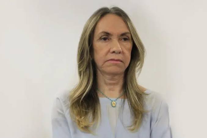 justica-obriga-lauremilia-lucena-a-devolver-r$-220-mil-ao-estado-e-torna-ex-primeira-dama-inelegivel