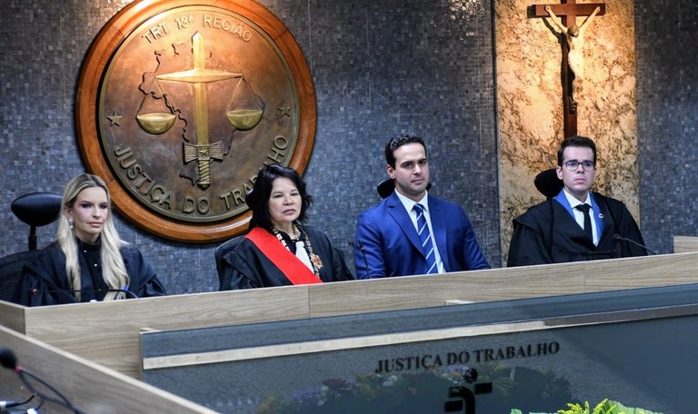 lucas-ribeiro-participa-de-inauguracao-de-sala-lilas-e-prestigia-posse-de-desembargadora