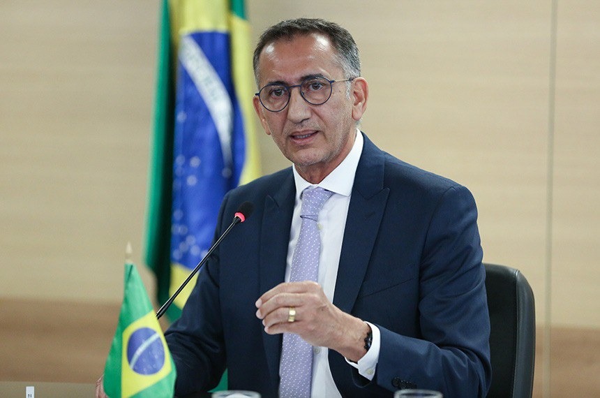 ministro-cumpre-agenda-na-pb-assina-obra-de-canal-que-levara-agua-a-18-cidades