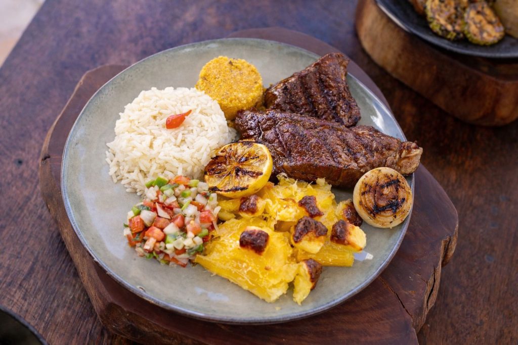 alupast’s-leva-experiencia-do-buffet-para-almoco-executivo-por-delivery-em-joao-pessoa