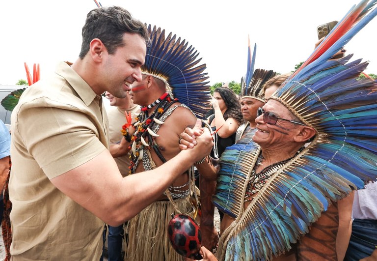 lucas-ribeiro-realiza-entregas-em-celebracao-do-dia-dos-povos-indigenas