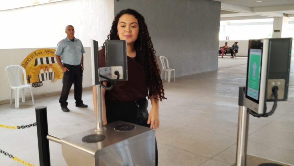 uepb-inicia-semestre-2026.1-com-sistema-de-reconhecimento-facial-em-cg