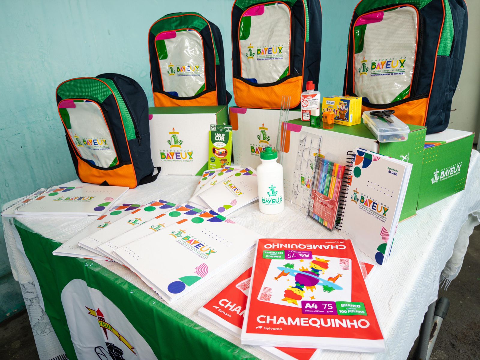 prefeitura-de-bayeux-amplia-entrega-de-kits-e-inicia-distribuicao-em-escolas-e-na-eja