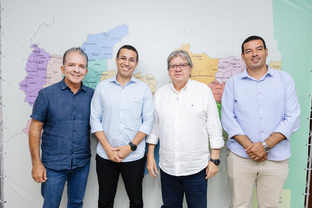 prefeito-e-vice-de-solanea-declaram-apoio-a-joao,-lucas-e-nabor