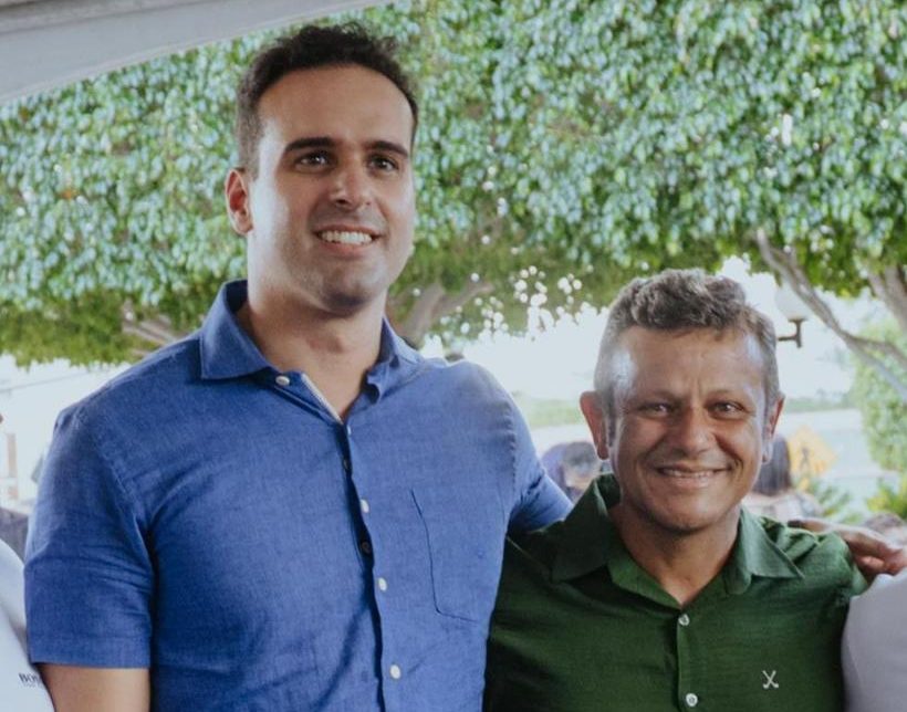 lucas-ribeiro-recebe-apoio-do-prefeito-juliano-matuto,-de-sao-jose-de-princesa