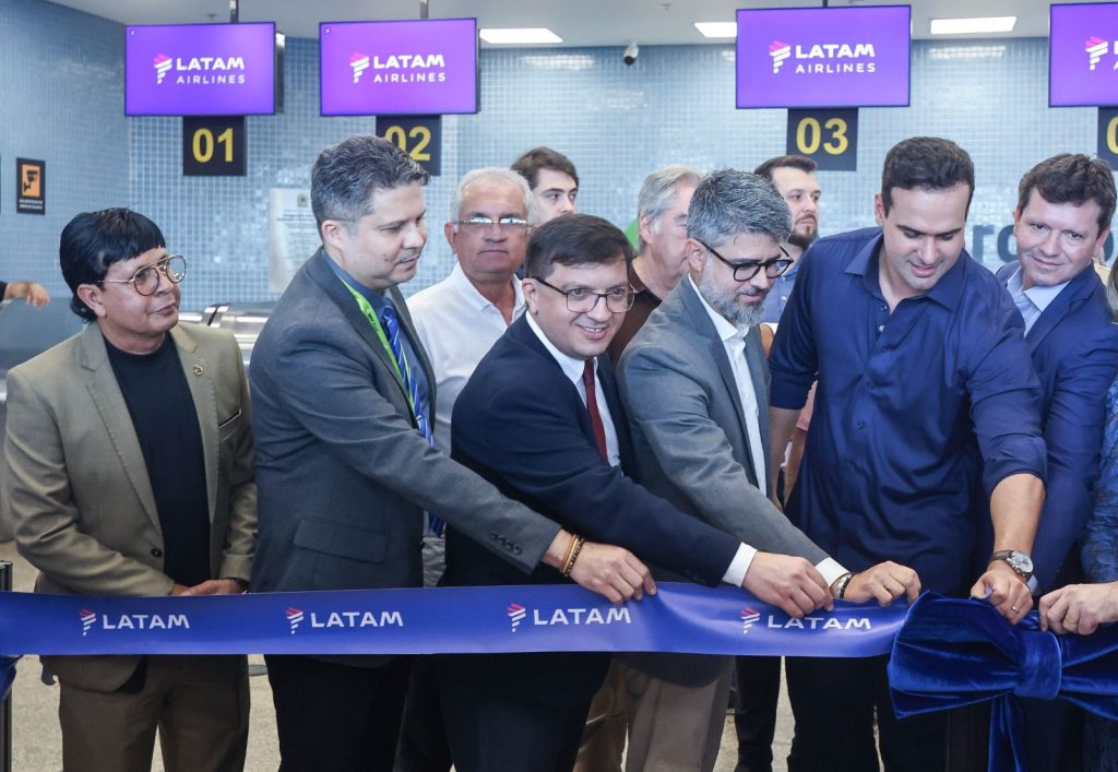 lucas-ribeiro-recepciona-passageiros-de-voo-inaugural-brasilia-cg-e-destaca-impacto-economico